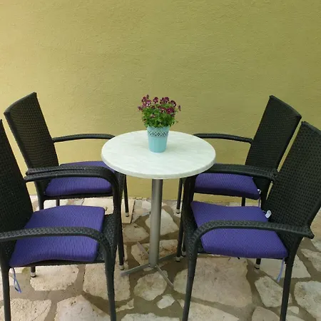Apartman Illona Komiža