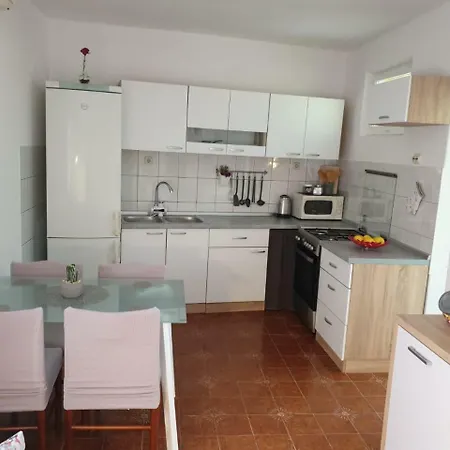 Apartman Illona * Komiža